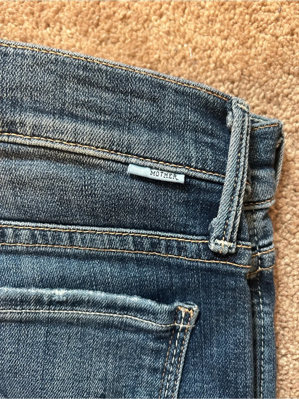 MOTHER The Runaway Bootcut Jeans Medium Kitty Wash Size 26 - Picture 10 of 13
